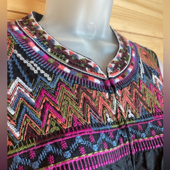 Embroidered Velvet by Graham and Spencer tank blouse - Picture 4 of 7